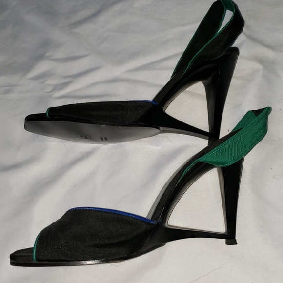 Charles Jourdan Black Slingback Funky Heels - Picture 2 of 5